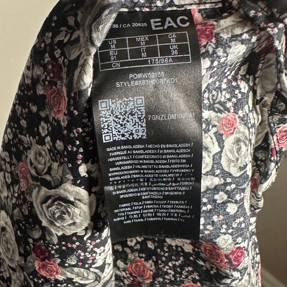GUESS Los Angeles Men’s Button Down Collared Shirt Red & Black Rose Floral Print - Picture 5 of 13